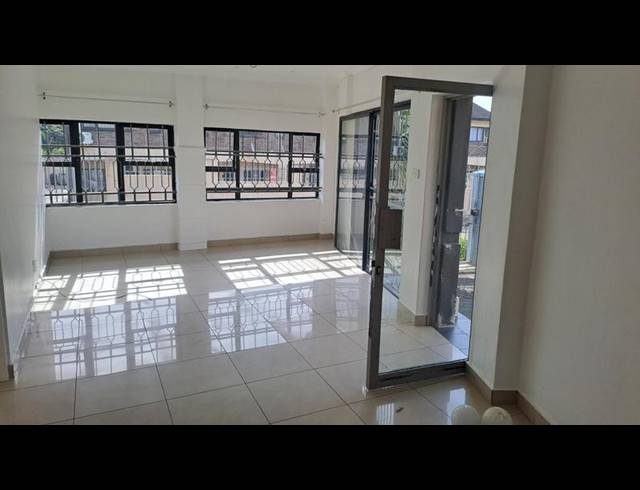2 BEDROOM PROPERTY TO RENT IN OVERPORT